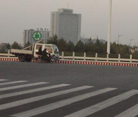 道路護(hù)欄